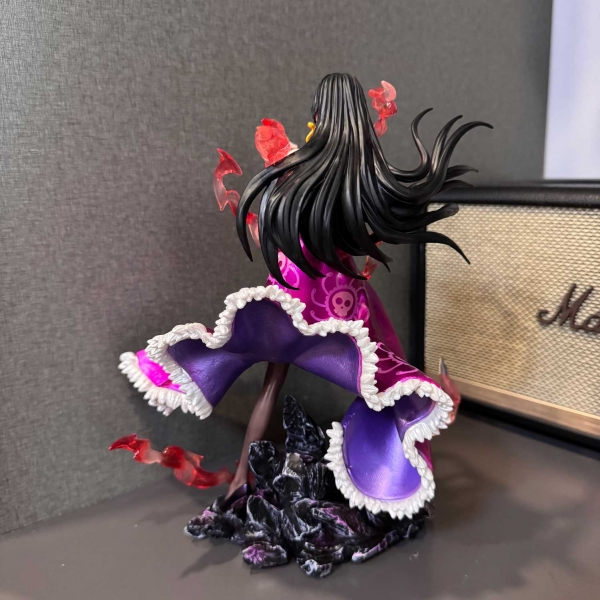 [Bản Full] Mô hình Boa Hancock bắn tim 25 cm có LED - One Piece