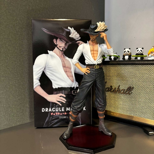 Mô hình Mihawk 29 cm - One Piece
