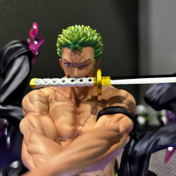 Mô hình Zoro Siêu Ngầu 30 cm JT studio có LED - One Piece