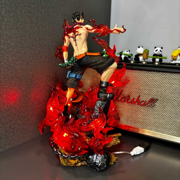 Mô hình Ace chỉ tay siêu ngầu 30 cm có LED - One Piece