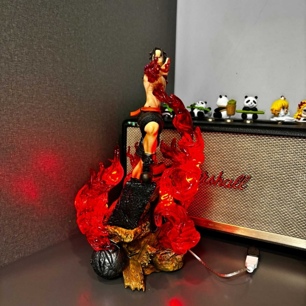 Mô hình Ace chỉ tay siêu ngầu 30 cm có LED - One Piece