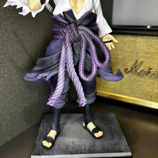 Mô hình Sasuke 31 cm có đế - Naruto