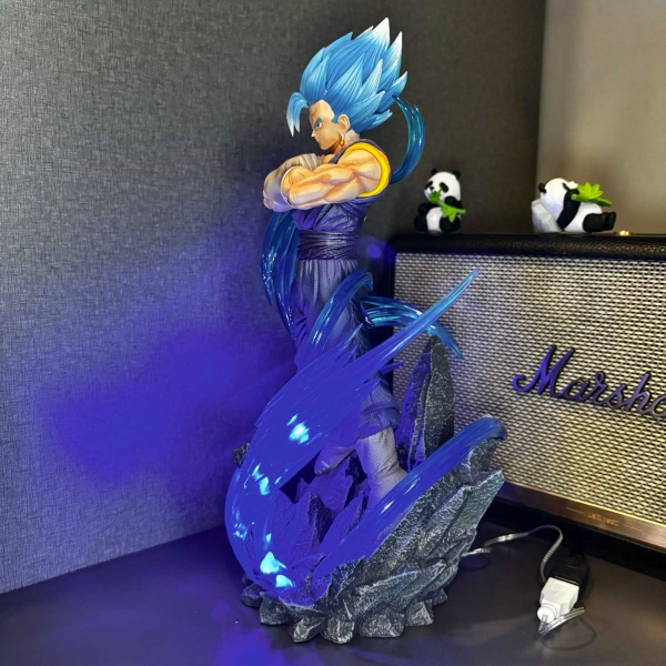 Mô hình Vegito khoanh tay YS studio 30 cm có LED - Dragon Ball
