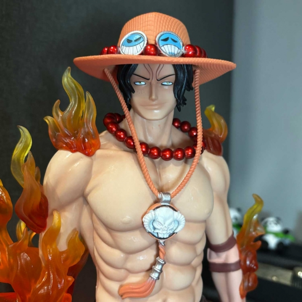 Mô hình Ace 41 cm siêu ngầu có LED - One Piece