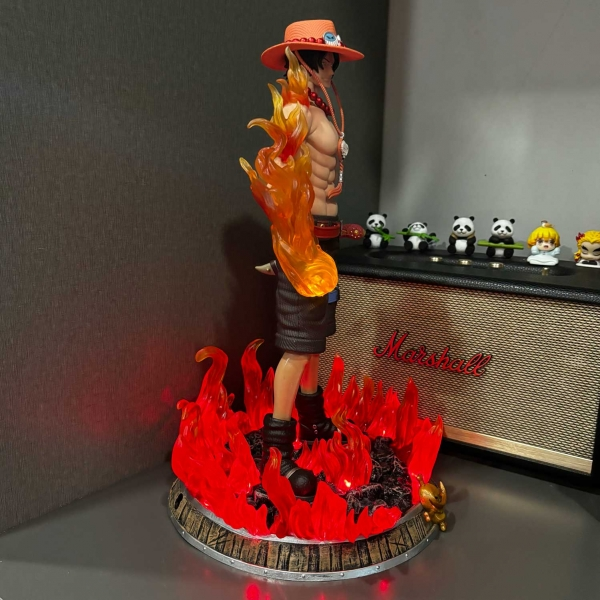 Mô hình Ace 41 cm siêu ngầu có LED - One Piece