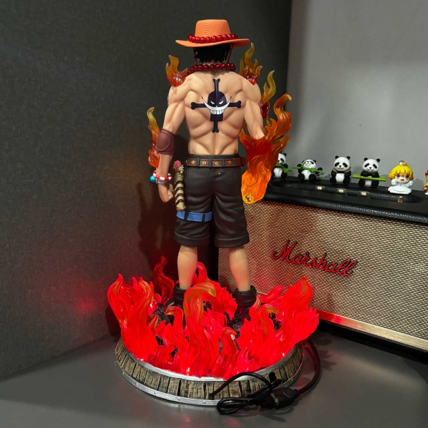 Mô hình Ace 41 cm siêu ngầu có LED - One Piece