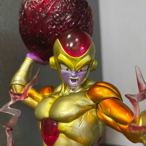 Mô hình Frieza nâng cầu chiến đấu 48 cm - Dragon Ball