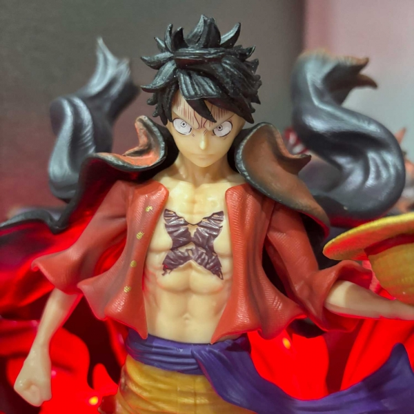 Mô hình Luffy Tứ Hoàng siêu ngầu 40 cm có LED - One Piece