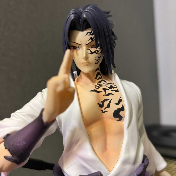 Mô hình Sasuke 31 cm có đế mới có LED - Naruto