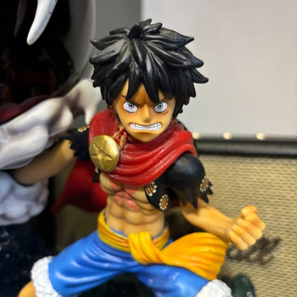 Mô hình Luffy G4 vs Chiến Ngư Vương 38 cm - One Piece