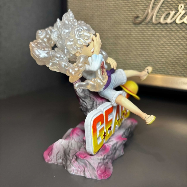 Mô hình Luffy Gear 5 ngồi cười 9 cm - One Piece