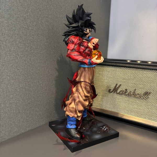 Mô hình Goku SSJ4 cầm ngọc rồng 34 cm - Dragon Ball